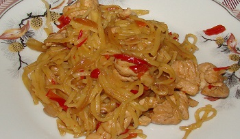 Лапша по-китайски с курицей